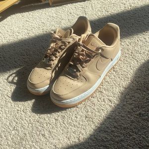 Nike peach Air Force 1